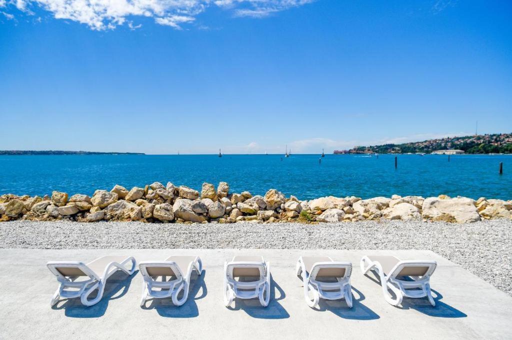 Floating Sea House Aurora Villa Portorož Eksteriør billede